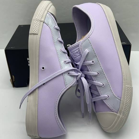 Converse WMNS A03066C CTAS DAINTY OX
VAPOR VIOLET/GHOSTED
Sneakers Chuck Taylor - Picture 11 of 16